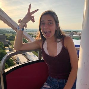 Meet your Posher, Lizzie